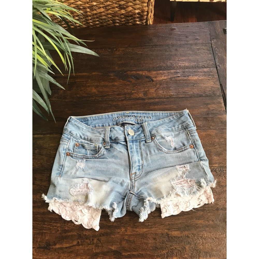 American Eagle denim shorts w/ cute pockets (0)